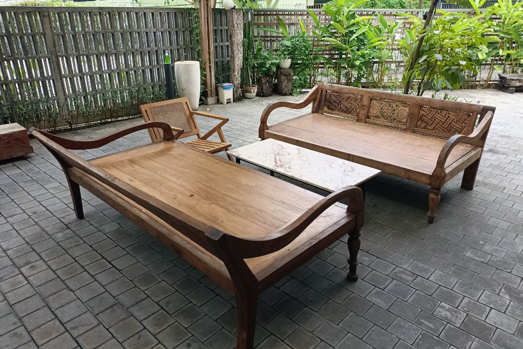 Tworzenie mebli z drewna